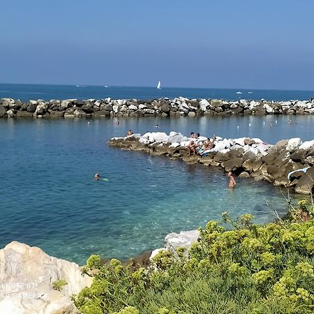 Casa Vacanze Marina Di Pisa Catola Kültér fotó