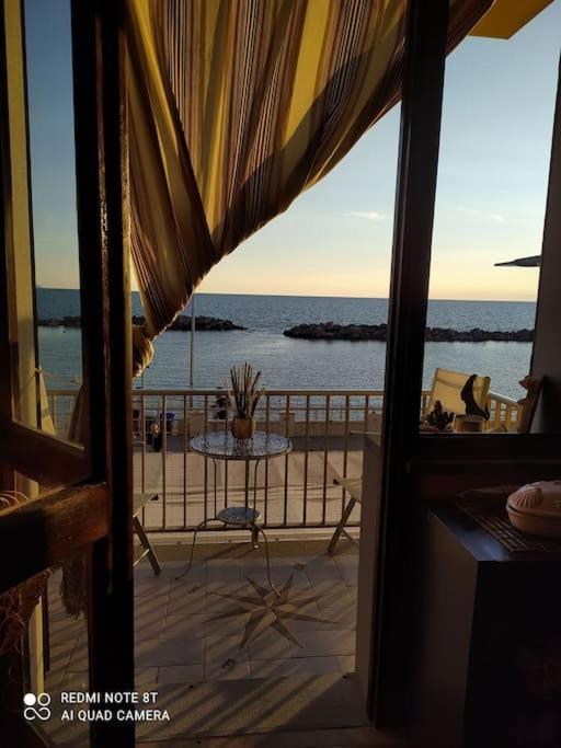 Casa Vacanze Marina Di Pisa Catola Kültér fotó